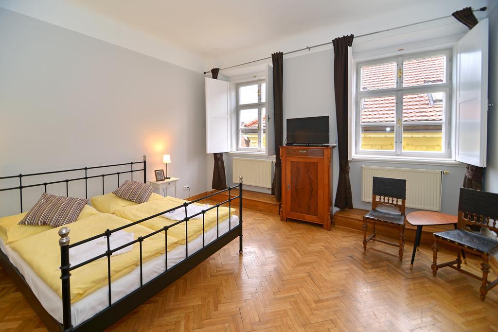 Historic Centre Apartments IV Praga Pokój zdjęcie